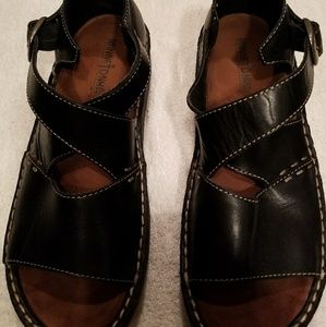 Minnetonka Sandles